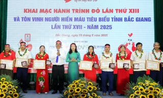 Bắc Giang: Khai mạc chương trình “Hành trình đỏ” lần thứ XIII năm 2025